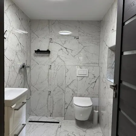 Nelinka Pobliz Hlucinskeho Jezera Apartment Dobroslavice